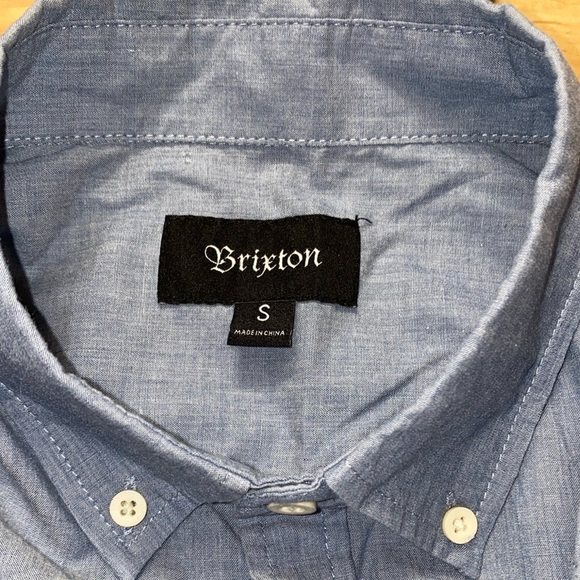 BRIXTON CHARTER OXFORD S/S WOVEN SHIRT- PRE OWNED - Picture 3 of 4